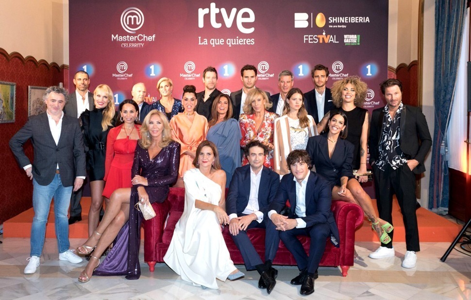MChefCelebrity-Foto-de-familia_FOTO-FesTVal-scaled