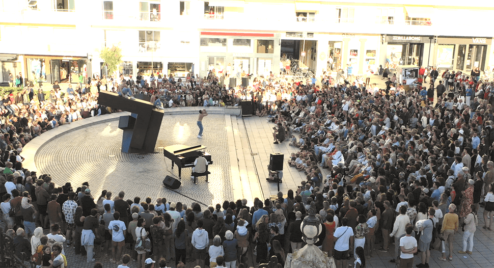 Happening Place Bellevue - Thomas Valverde et trois danseurs du MBB. 2